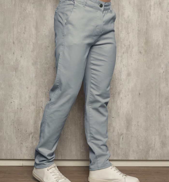 calça cinza escuro